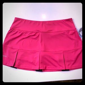Bolle’ Fushia pleated tennis skirt